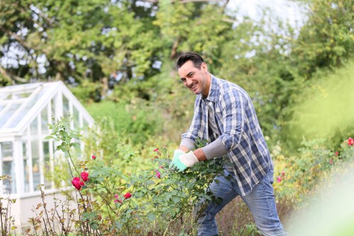 Closing section on fair complaints handling for gardeners